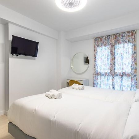 Cruces Metro Rooms Баракалдо Екстериор снимка